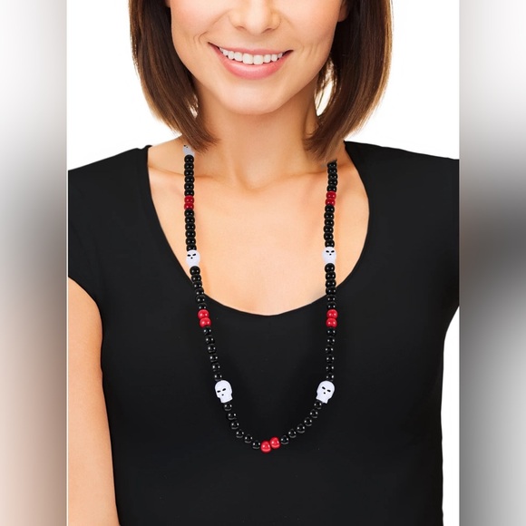 Way to Celebrate Halloween Black Beaded Necklace with Light-up Skulls, 1 Piece - Picture 3 of 4